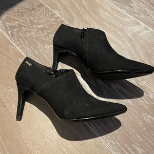 Calvin klein booty heels